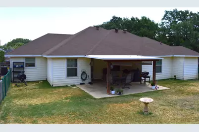 4010 Iron Horse Trail, Granbury, TX 76048 - Photo 18