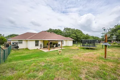 4010 Iron Horse Trail, Granbury, TX 76048 - Photo 32