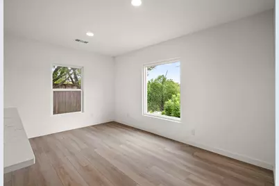 3134 W Jefferson Boulevard, Dallas, TX 75211 - Photo 16