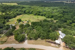 439 Slayden Dr, Sunset, TX 76270 - Photo 22