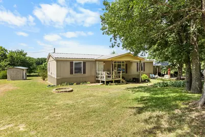 439 Slayden Drive, Sunset, TX 76270 - Photo 2