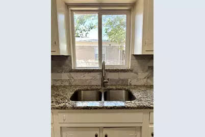 3912 Shawnee Trail, Lake Worth, TX 76135 - Photo 6