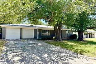 3912 Shawnee Trail, Lake Worth, TX 76135 - Photo 2
