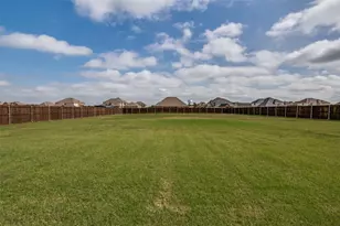 217 Castle Creek Dr, Red Oak, TX 75154 - Photo 34