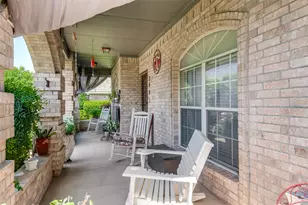 3401 Lochaven Dr, Rowlett, TX 75088 - Photo 2