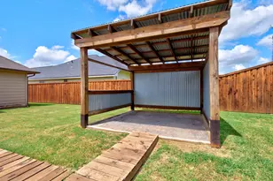 308 Glenview Dr, Aubrey, TX 76227 - Photo 28