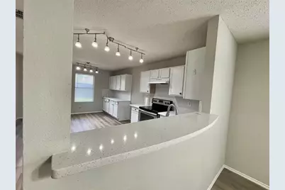 2321 Avalon Creek Way, McKinney, TX 75071 - Photo 2