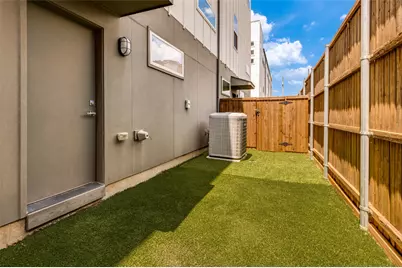 1510 N Washington Avenue #403, Dallas, TX 75204 - Photo 12