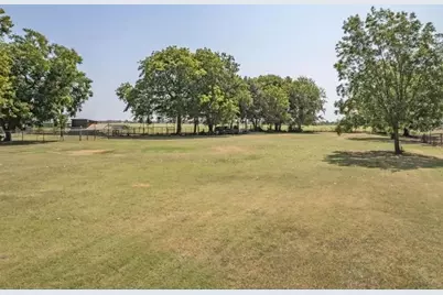 777 Lcr 463, Mexia, TX 76667 - Photo 36