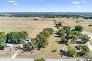 777 Lcr 463, Mexia, TX 76667 - Photo 4