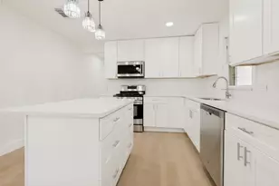 2450 Emmett St, Dallas, TX 75211 - Photo 8