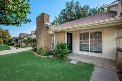 2925 Kathleen Lane, Euless, TX 76039 - Photo 6