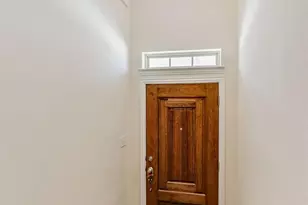 7852 Liverpool Ln, Irving, TX 75063 - Photo 2