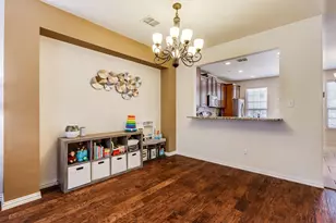7852 Liverpool Ln, Irving, TX 75063 - Photo 8