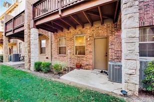 7852 Liverpool Ln, Irving, TX 75063 - Photo 28