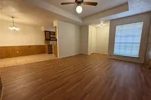 425 Signal Hill Ct N, Fort Worth, TX 76112 - Photo 2