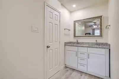 2135 Reverchon Drive, Arlington, TX 76017 - Photo 24