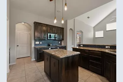 654 Plum Drive, Burleson, TX 76028 - Photo 14