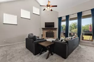 654 Plum Dr, Burleson, TX 76028 - Photo 6
