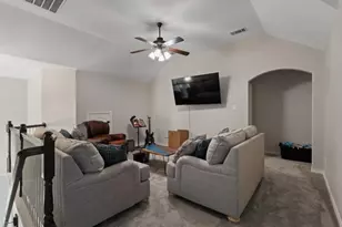 654 Plum Dr, Burleson, TX 76028 - Photo 20