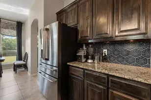 654 Plum Dr, Burleson, TX 76028 - Photo 16