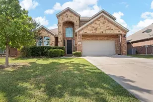 654 Plum Dr, Burleson, TX 76028 - Photo 1