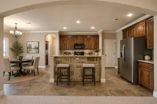 7412 Heights View Dr, Benbrook, TX 76126 - Photo 8