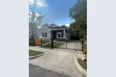 2715 Grafton Avenue, Dallas, TX 75211 - Photo 1