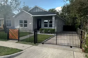 2715 Grafton Ave, Dallas, TX 75211 - Photo 1