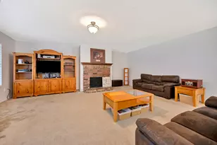 6825 Permian Ln, Fort Worth, TX 76137 - Photo 10
