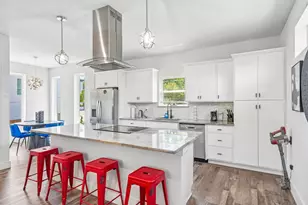 521 Faulk St, Dallas, TX 75203 - Photo 8