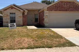 1029 Morrison Dr, Fort Worth, TX 76120 - Photo 1