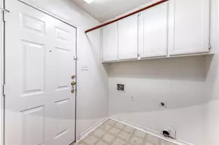 9229 Meandering Dr, North Richland Hills, TX 76182 - Photo 18