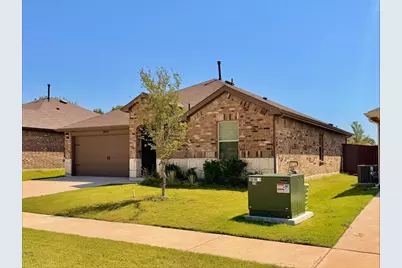 2419 S Montgomery Street, Sherman, TX 75090 - Photo 2
