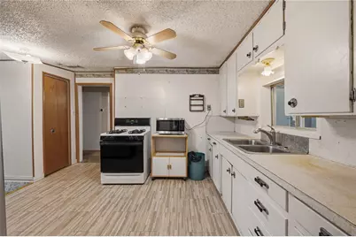 1325 Bomber Road, Fort Worth, TX 76108 - Photo 10