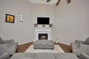 545 Wild Ivy Trail, Fort Worth, TX 76052 - Photo 4