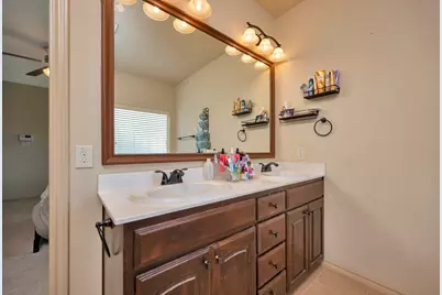 545 Wild Ivy Trail, Fort Worth, TX 76052 - Photo 22