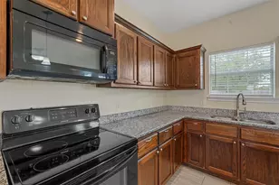 2103 Oliver St, Greenville, TX 75401 - Photo 4