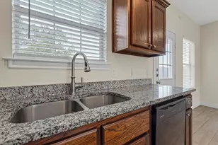 2103 Oliver St, Greenville, TX 75401 - Photo 4