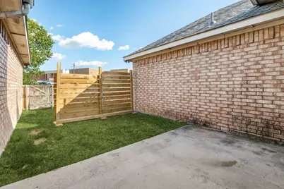 4500 Saddlebrook Drive, Carrollton, TX 75010 - Photo 24