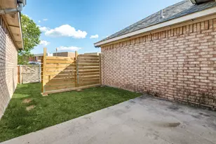 4500 Saddlebrook Dr, Carrollton, TX 75010 - Photo 24