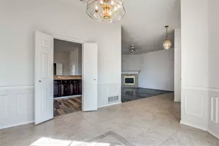 4500 Saddlebrook Dr, Carrollton, TX 75010 - Photo 6