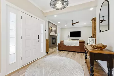 5706 Trail Lake Drive, Arlington, TX 76016 - Photo 2