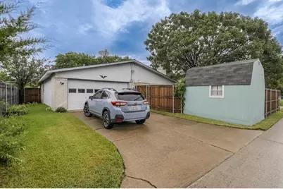 705 Bluebonnet Drive, Grand Prairie, TX 75052 - Photo 28