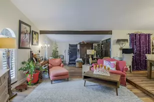 705 Bluebonnet Dr, Grand Prairie, TX 75052 - Photo 6