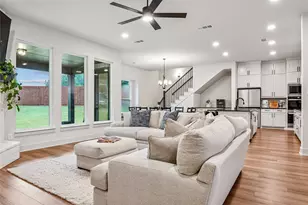 826 Townsman Ct, Midlothian, TX 76065 - Photo 2