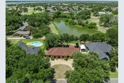 9208 Country Lake Drive, Waco, TX 76708 - Photo 4