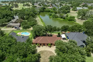 9208 Country Lake Dr, Waco, TX 76708 - Photo 4