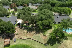 9208 Country Lake Dr, Waco, TX 76708 - Photo 8