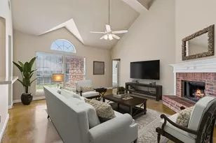 5376 Lake Chelen Dr, Fort Worth, TX 76137 - Photo 6